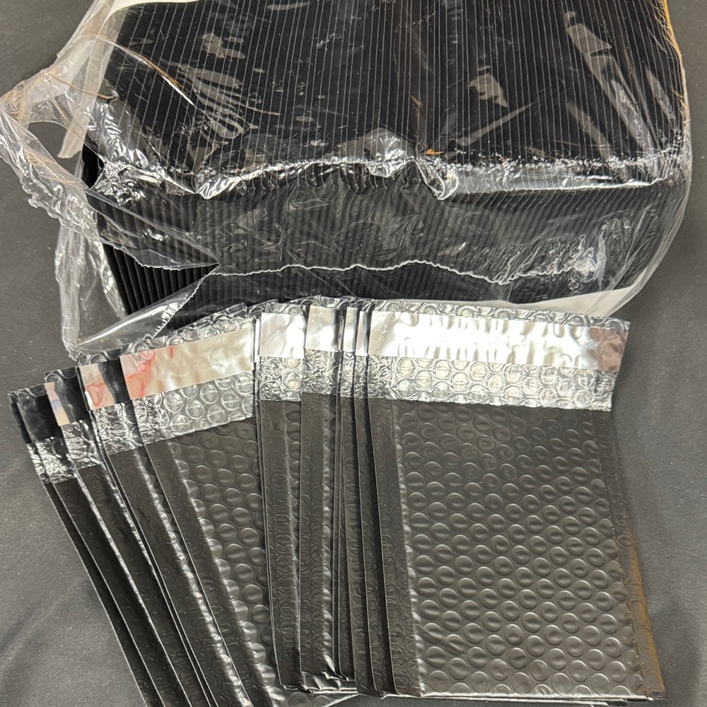 Shipping Envelope Mailers Supplies Black Bubble Mailers 3.5 x5 new 105 count